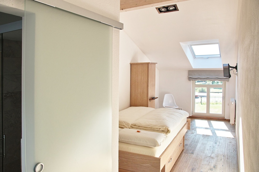 Deluxe Single Room, Non Smoking photo 1