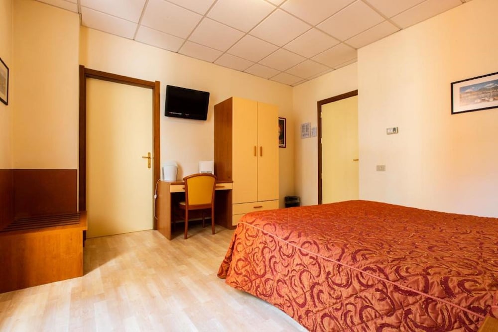 Standard Quadruple Room - Photo 2