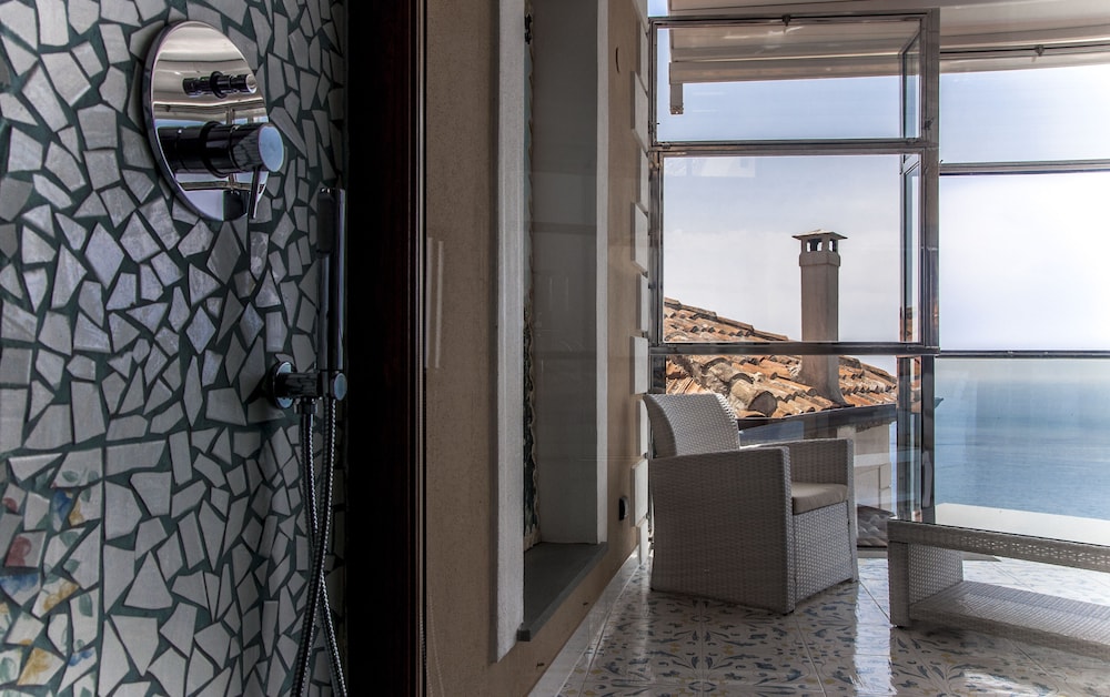 Superior Suite, Terrace photo 2