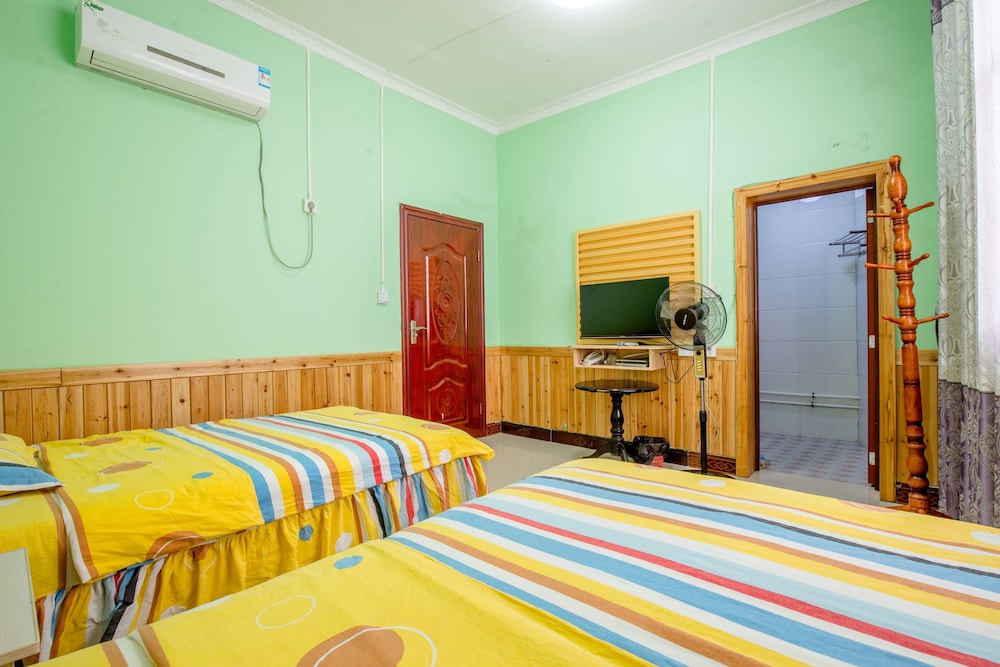 Twin Room, Non Smoking photo 2