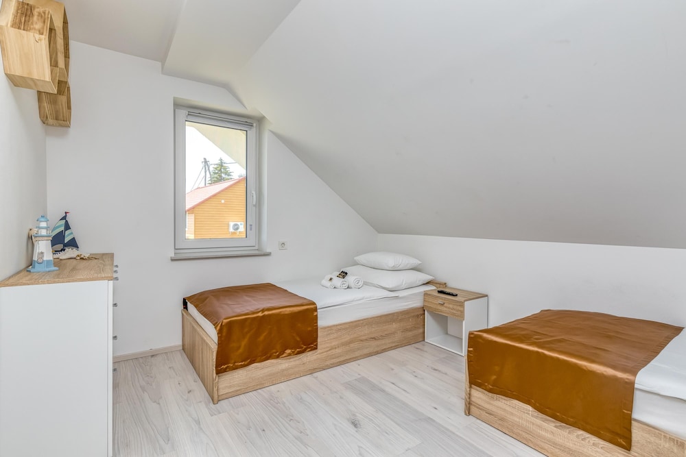 Family Villa, Multiple Bedrooms, Mountainside (Pool & Whirlpool Villa Art Four) photo 2
