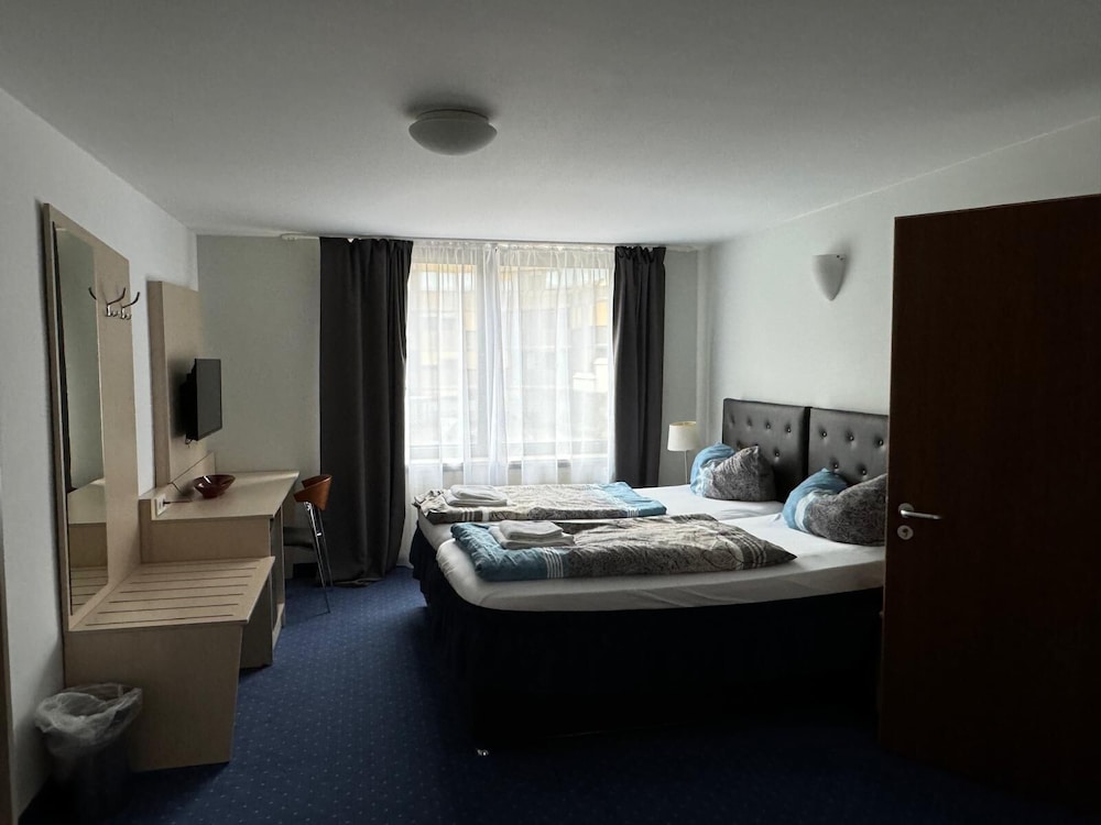 Basic Suite photo 2