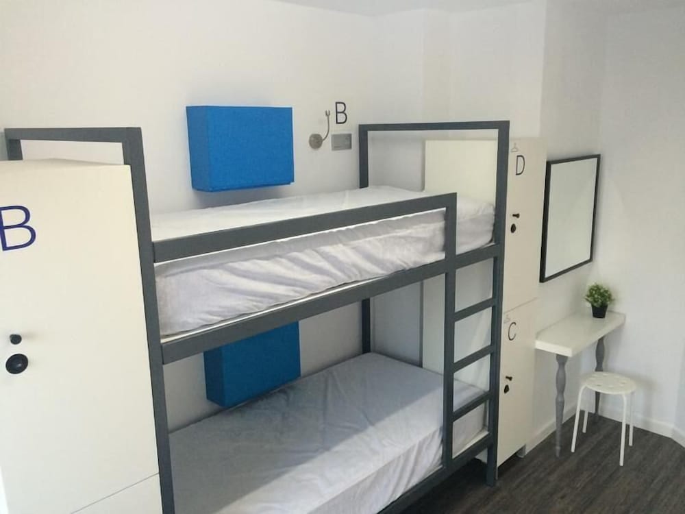 Dormitorio compartido, dormitorio mixto (6 camas)