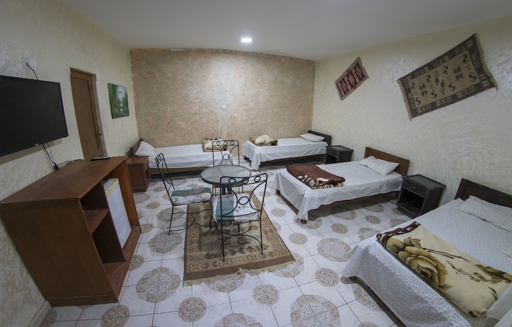 Triple Room photo 2