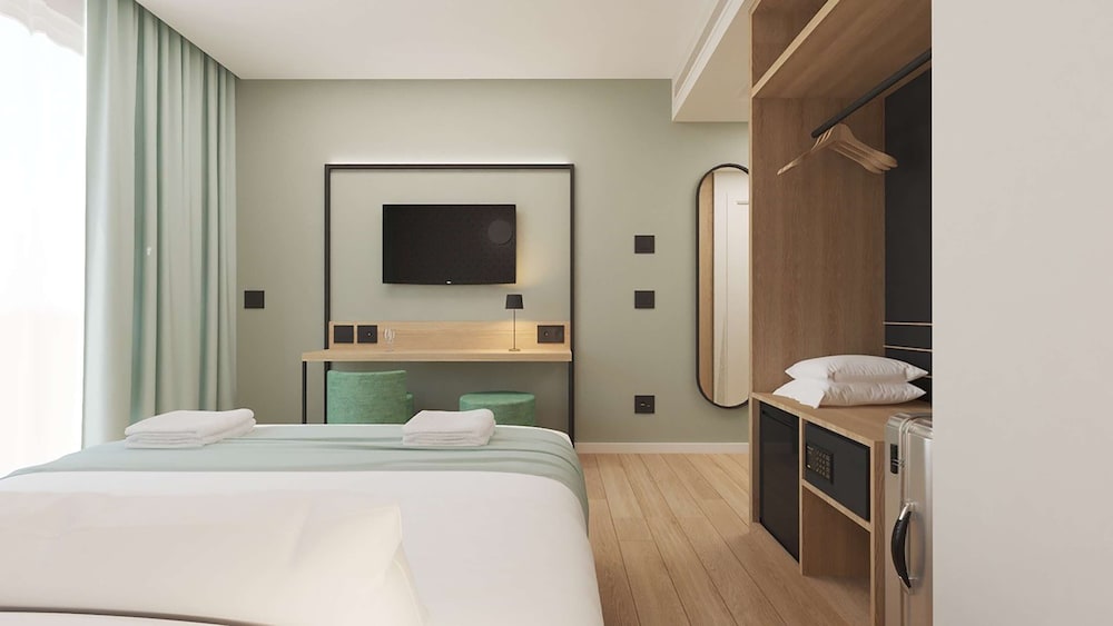 Superior Room, Multiple Beds, Non Smoking photo 2