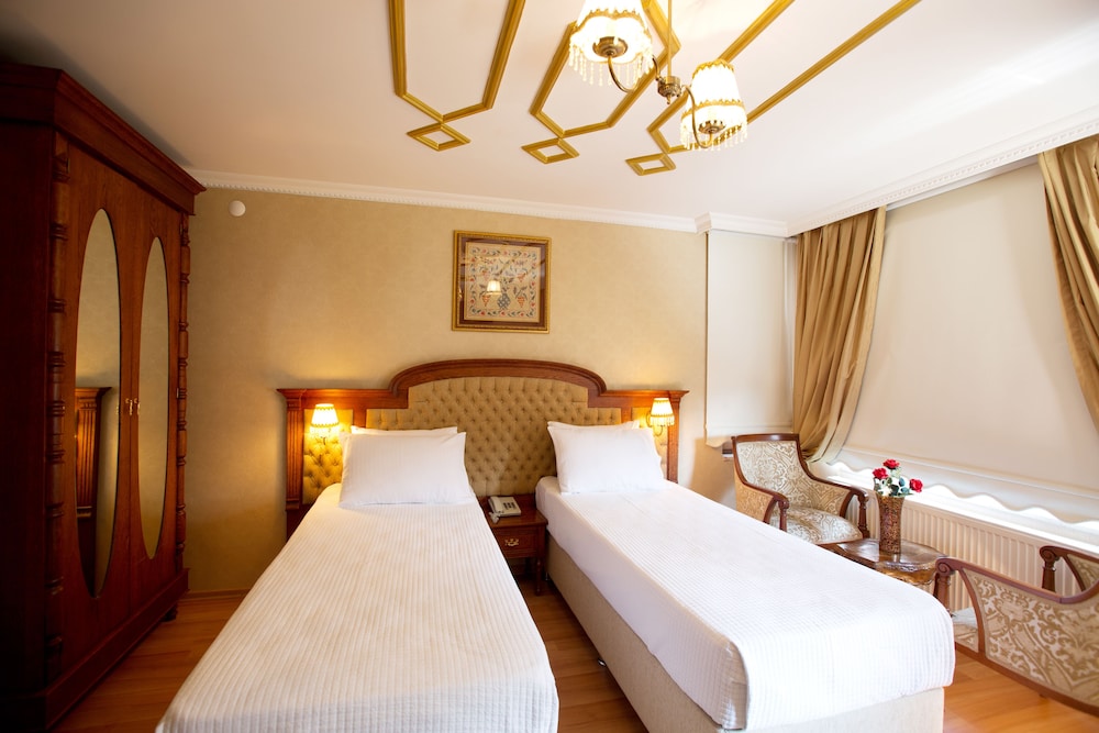Standard Double or Twin Room, 2 Bedrooms, Garden View photo 1