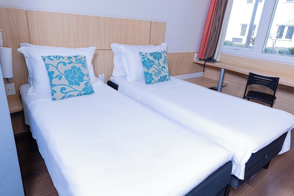 Superior Twin Room photo 2