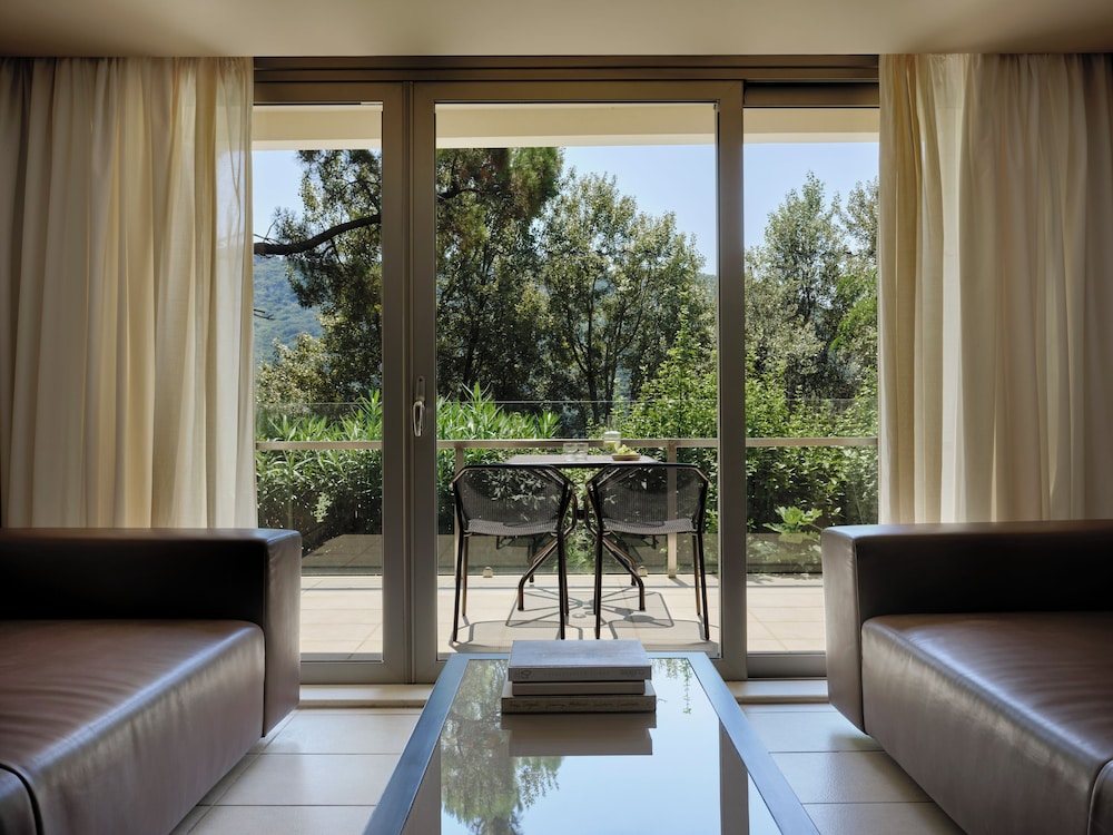 Superior Double Room Inland View - Photo 4
