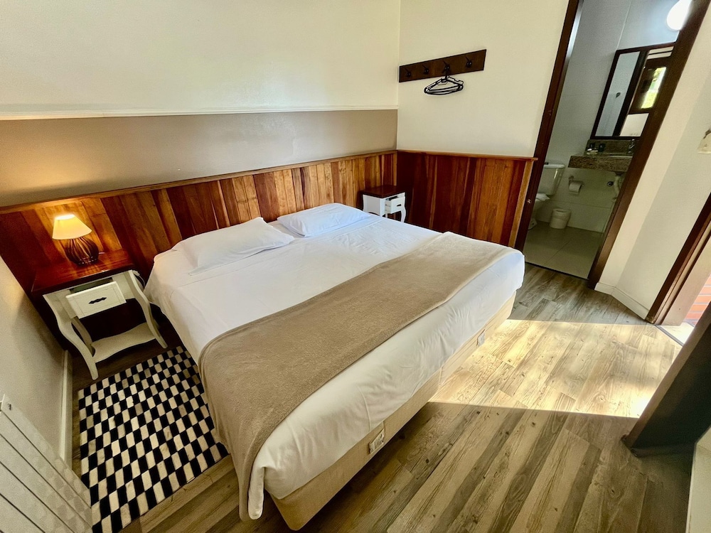 Basic Double Room photo 3