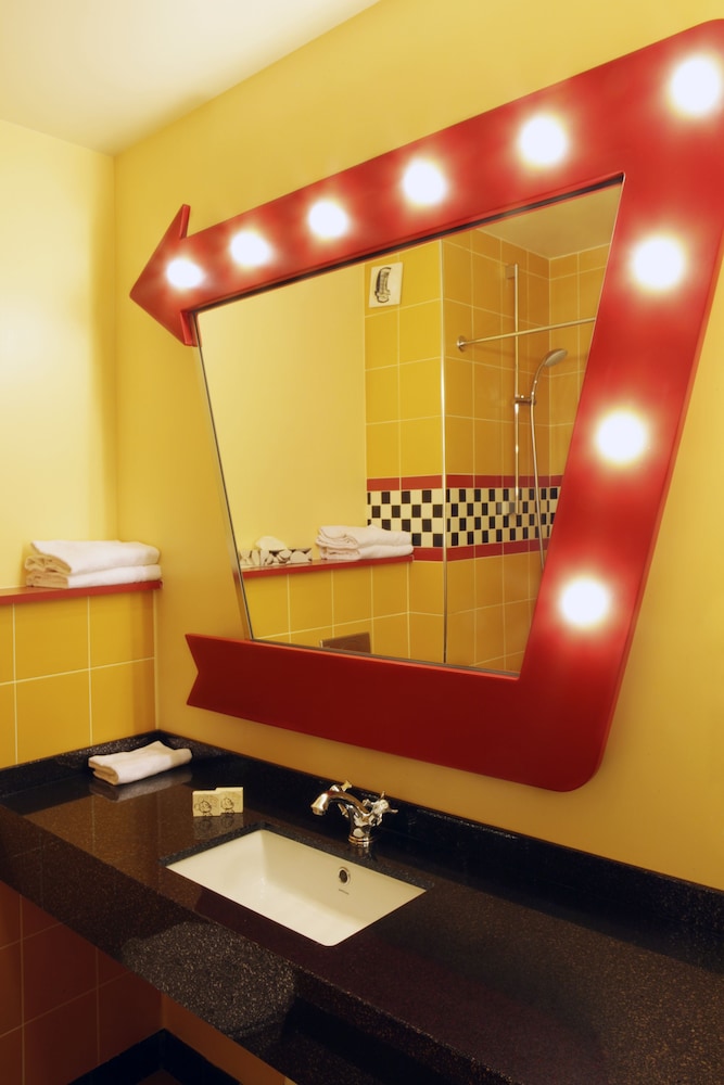 Standard Room - Photo 7