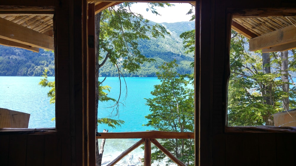 Standard Double or Twin Room, 1 King Bed, Lake View photo 2