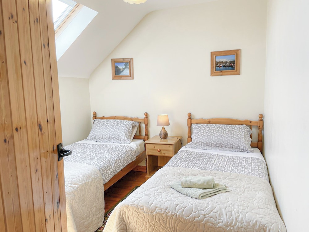 Inish Holiday Cottage photo 2