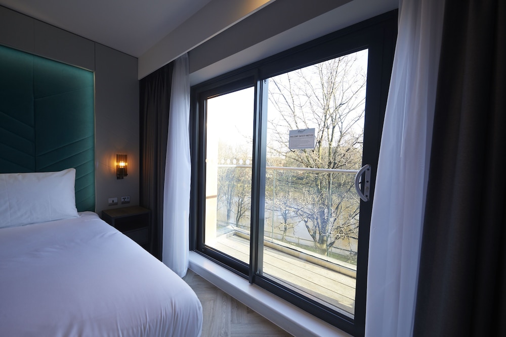 Smart Studio Balcony & View - Photo 1