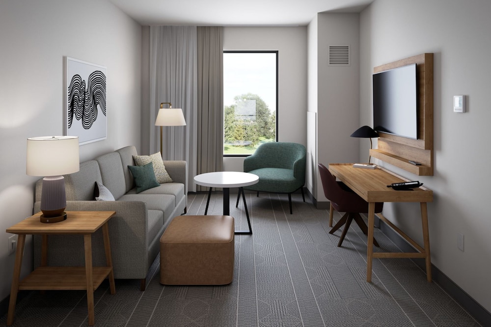 Suite, 2 Bedrooms, Kitchen (4 Double Beds) - Photo 6