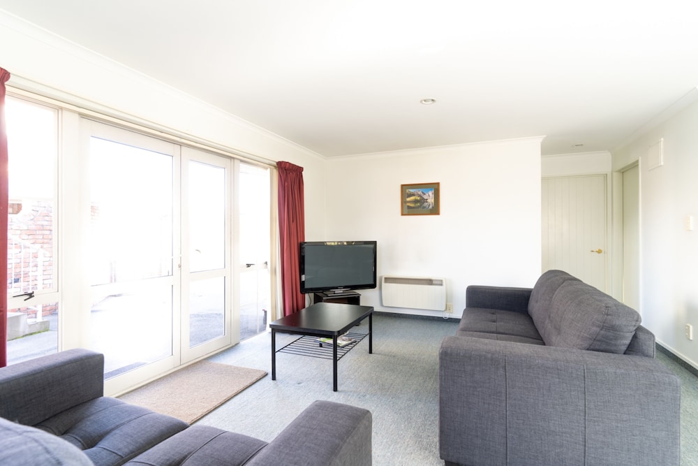 Two Bedroom Family Apartment photo 2