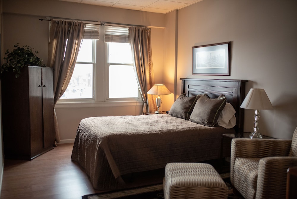 311 Double Queen Suite photo 1