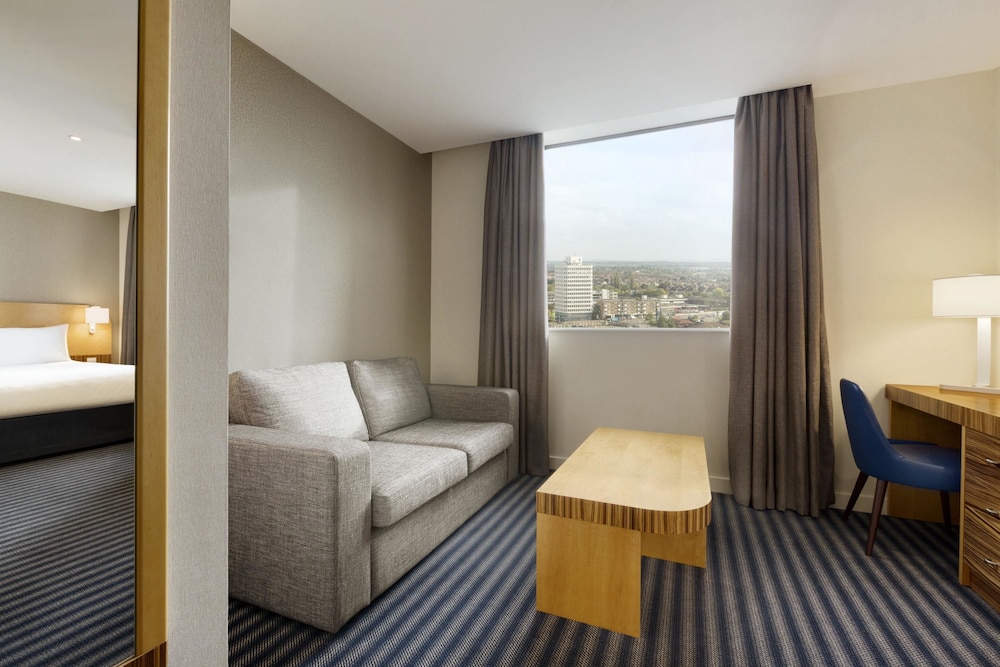 Business Room, 1 Double Bed, Non Smoking - Photo 3