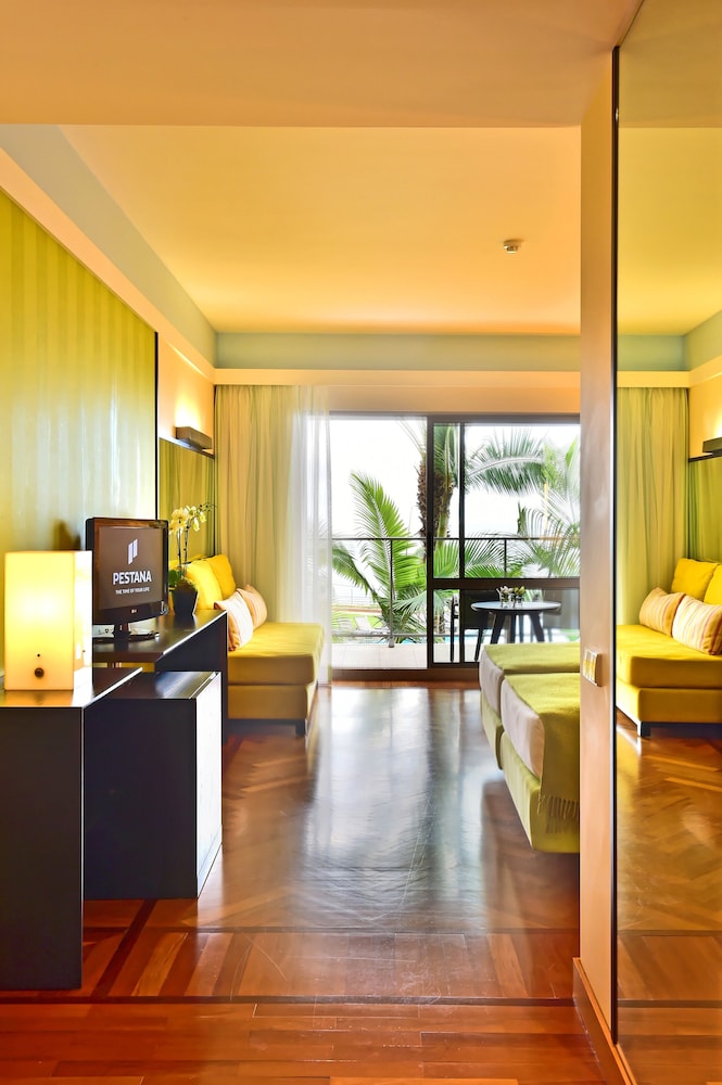 Classic Twin Room, Pool View - Photo 8