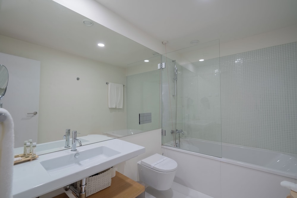 Classic Suite, 1 Bedroom thumbnail 5