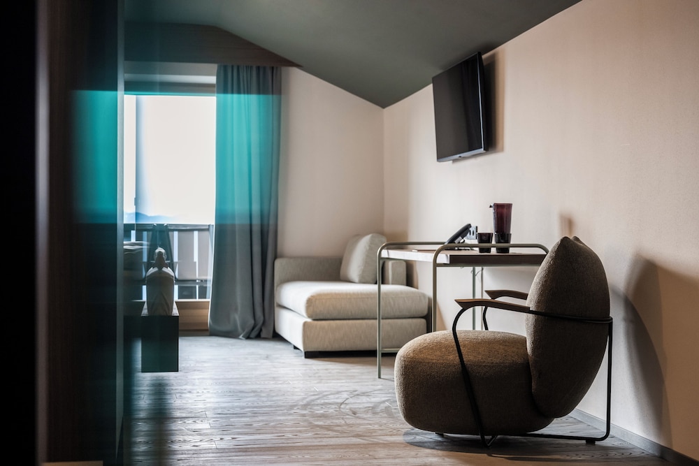Panoramic Studio Suite, Terrace photo 3