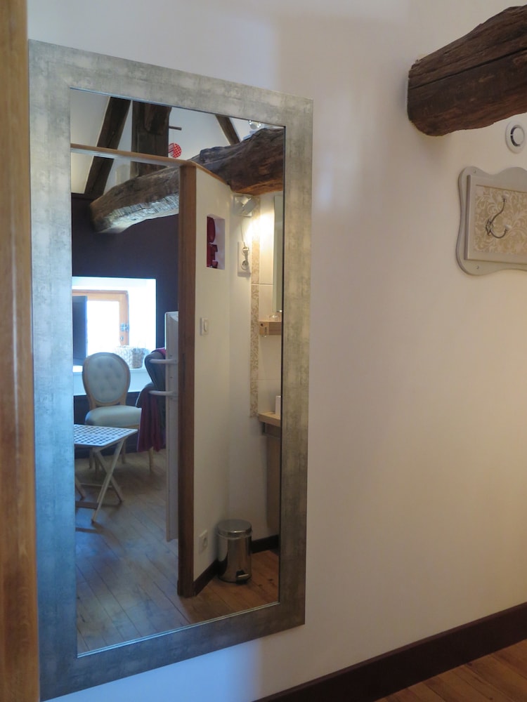 Room (Le Colombier) photo 3