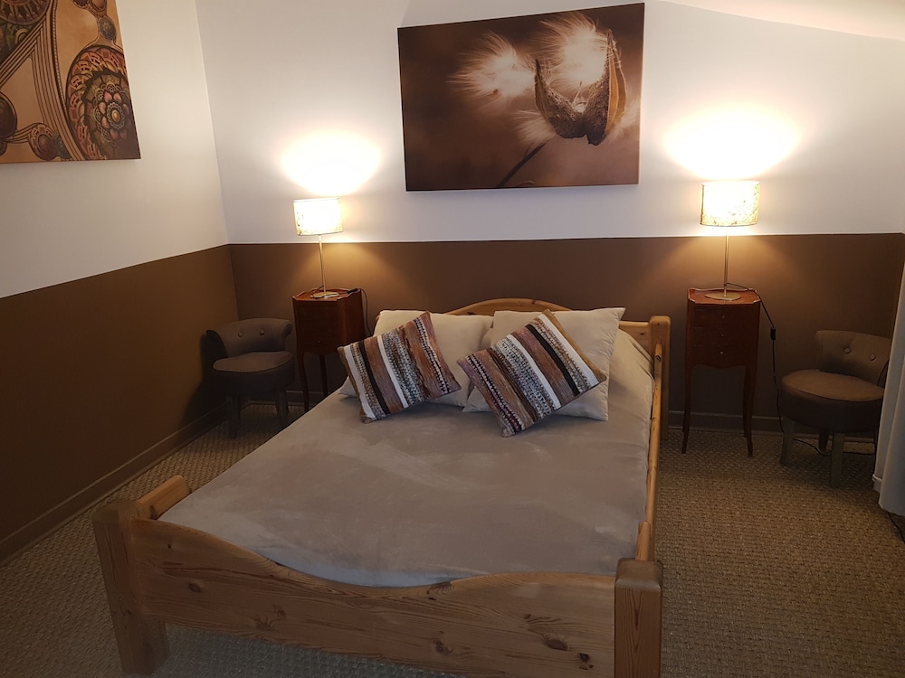 Standard Double Room, 1 Double Bed (Lourmarin) photo 1