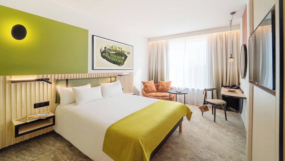 Superior Room, 1 King Bed - Photo 8