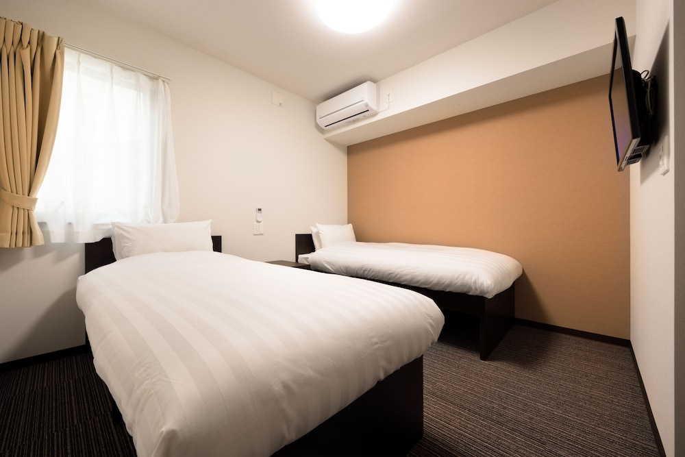 Standard Twin Room, 2 Twin Beds, Non Smoking photo 1