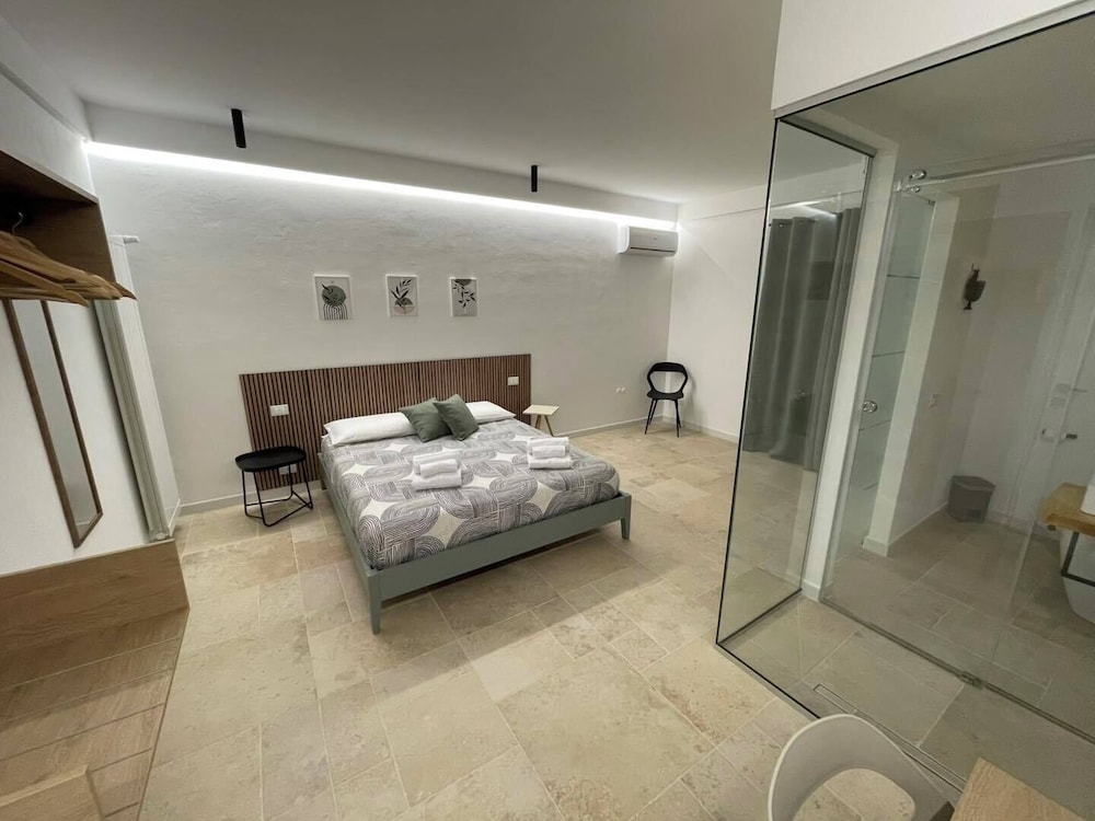 Double Room, Balcony