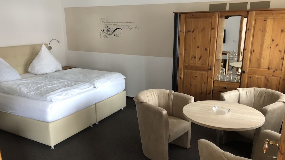 Triple Room photo 2