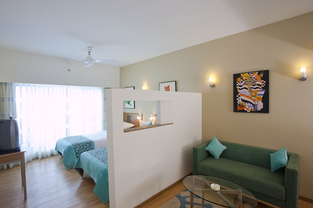 Deluxe Twin Room - Photo 2