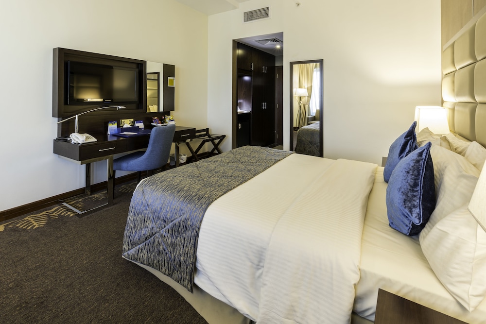 Deluxe Room, 1 Queen Bed, Non Smoking