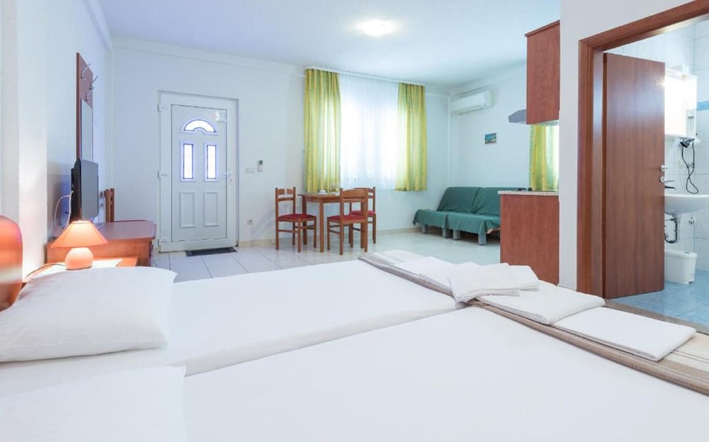 Studio (Deluxe Studio Apartment) photo 2