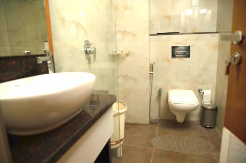 Deluxe Twin Room photo 2