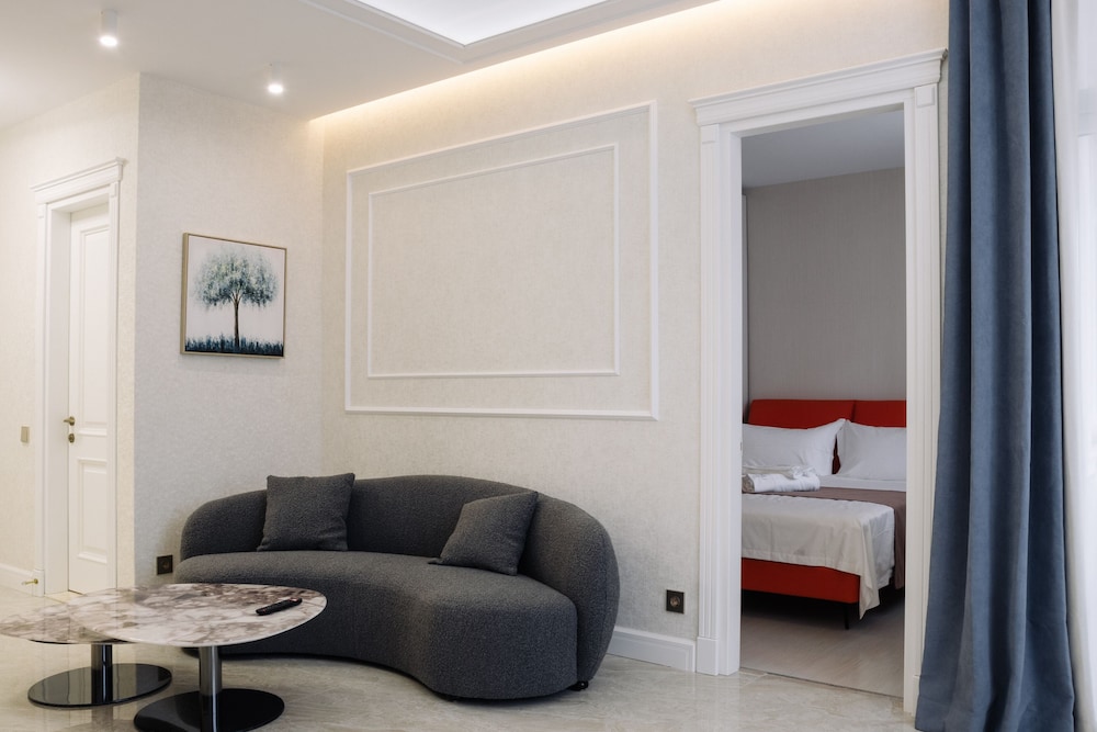 Junior Apartment