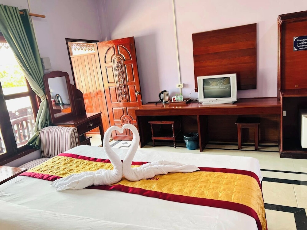 Superior Double Room, City View
