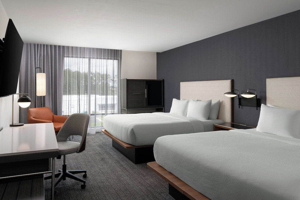 Room, Multiple Beds