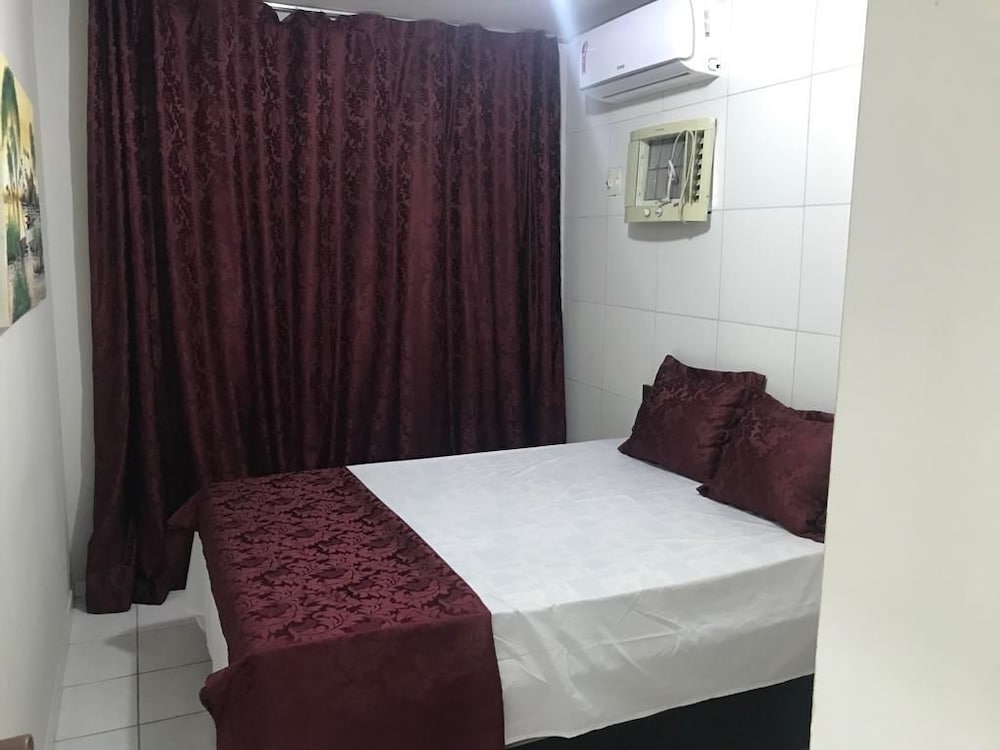 Basic Apartment (202)