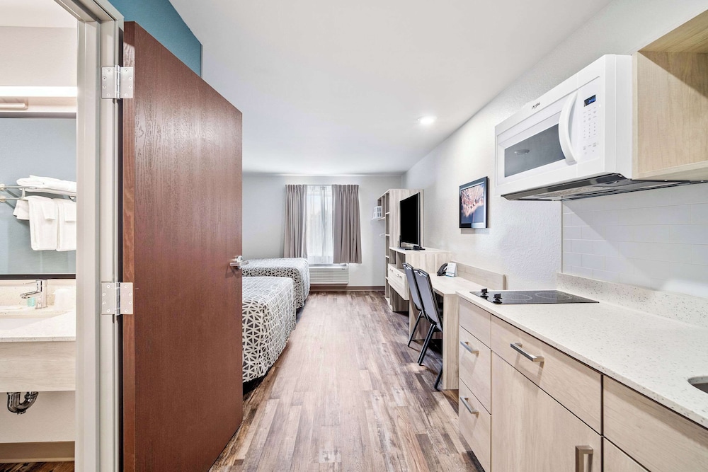Queen Suite