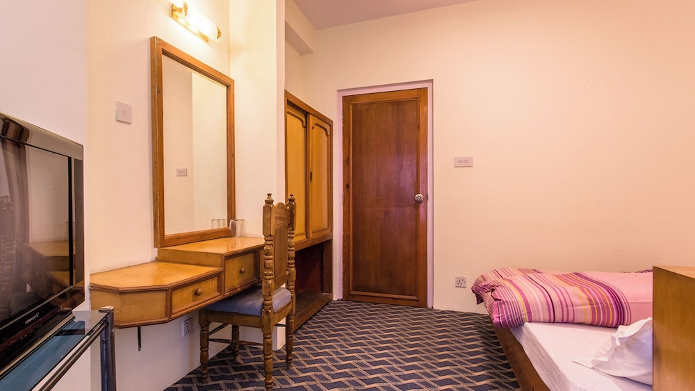 Economy Single Room