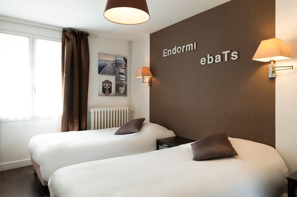 Economy Twin Room - Photo 1