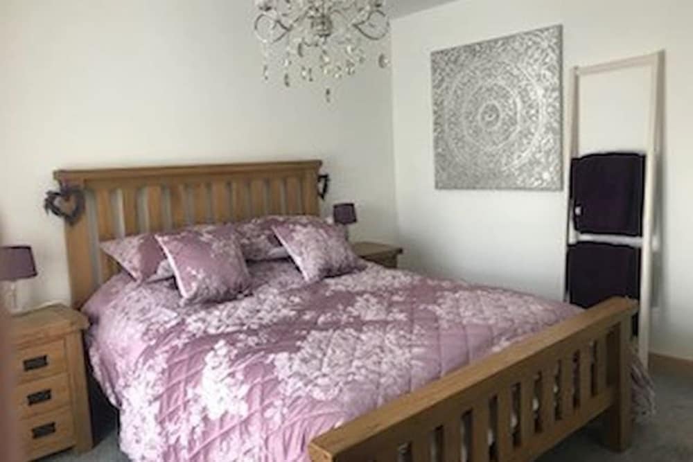 Deluxe Cottage - 3 Bedrooms (2 King rooms, 1 Twin) photo 2