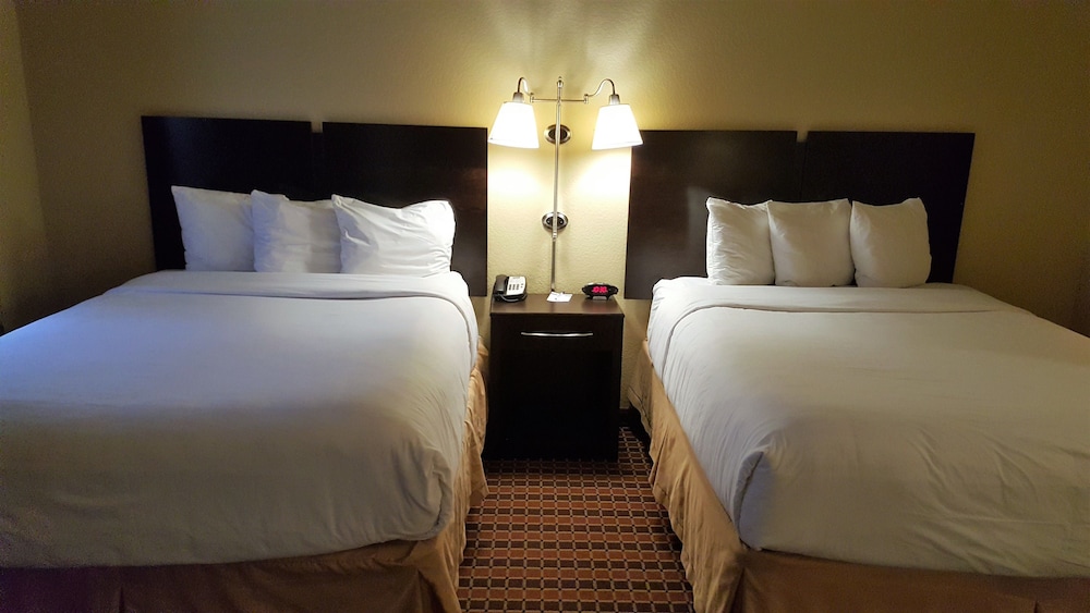 Studio Suite, Multiple Beds, Balcony