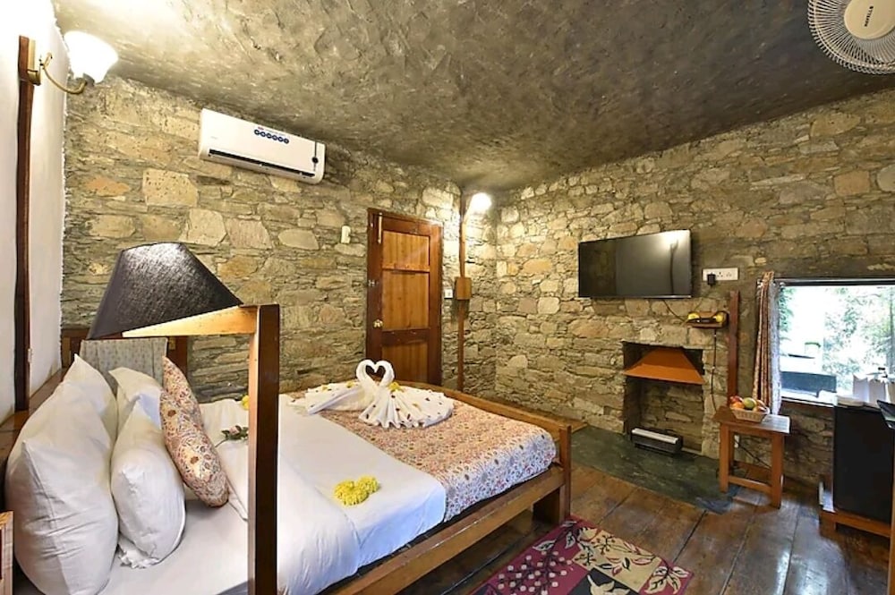 Royal Room - Photo 2