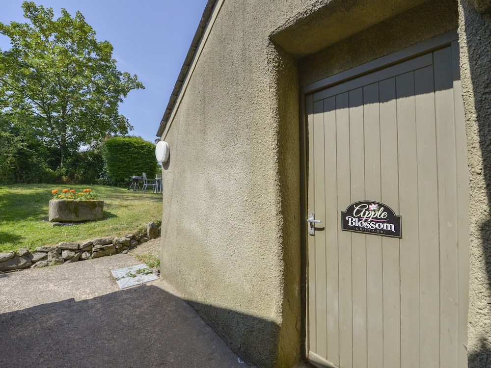 Cottage photo 1