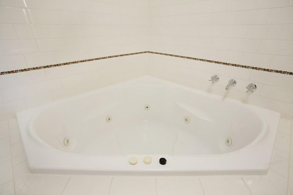 Royal Spa Suite - Photo 10