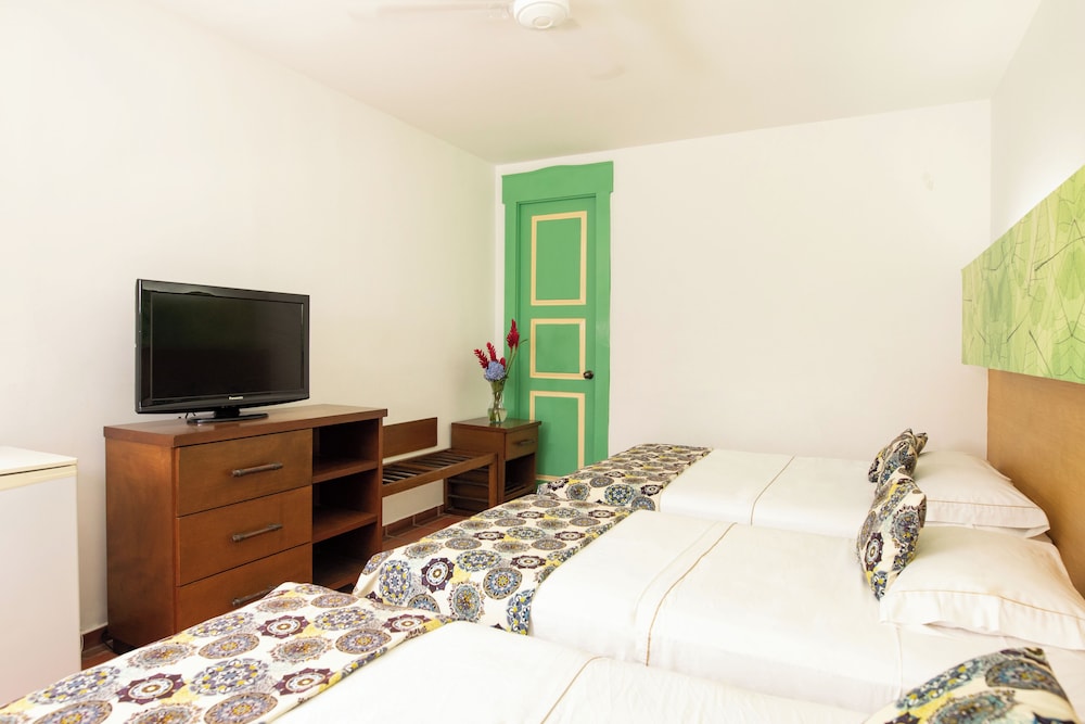 Standard Quintuple Room