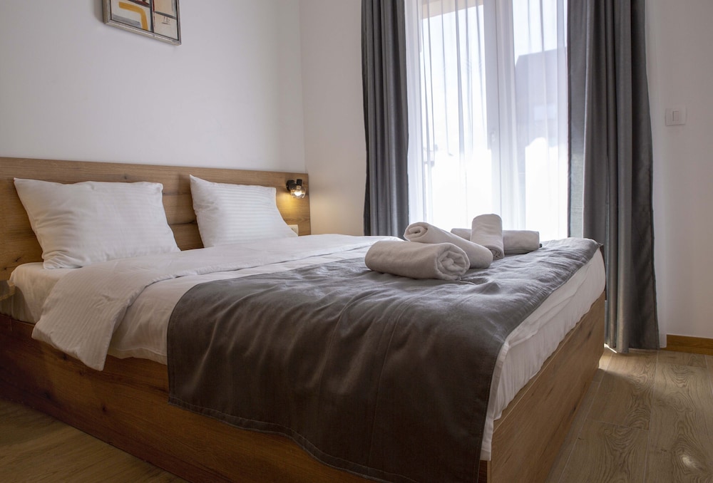Romantic Apartment photo 2