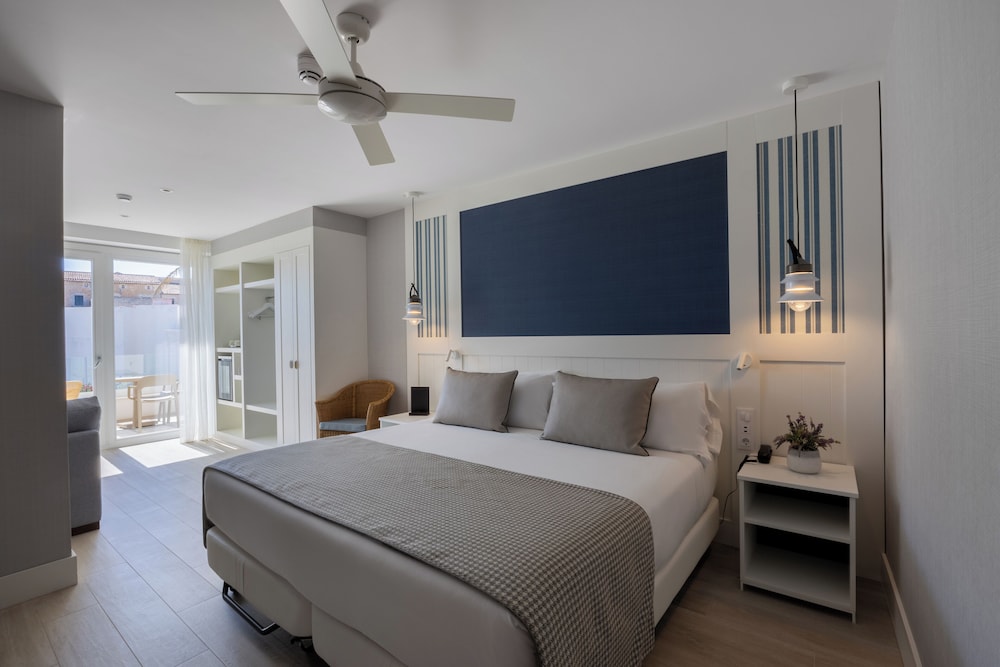 Habitación Triple Premium, Terraza, Vista al Mar