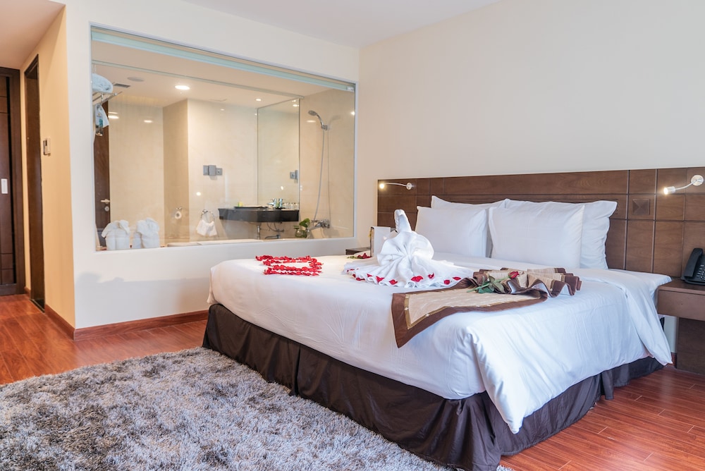Executive Suite photo 1